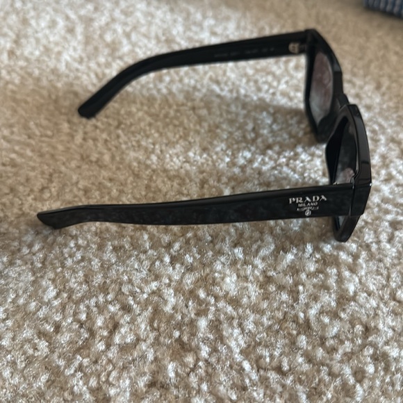 PRADA SUNGLASSES - Picture 3 of 3